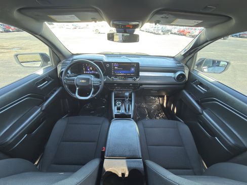 Used 2023 Chevrolet Colorado LT image 12