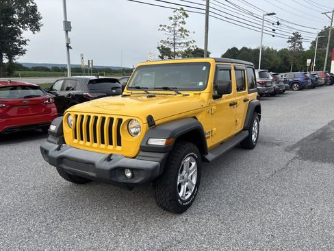 Used 2018 Jeep Wrangler Unlimited Sport S AWD/4WD image 17