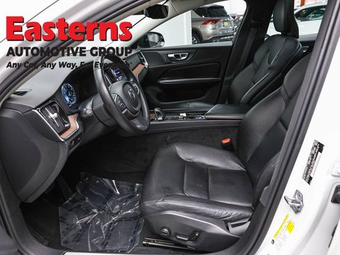 Used 2022 Volvo S60 B5 Inscription FWD image 14