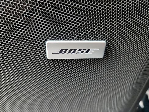 Used 2023 GMC Yukon SLT image 38