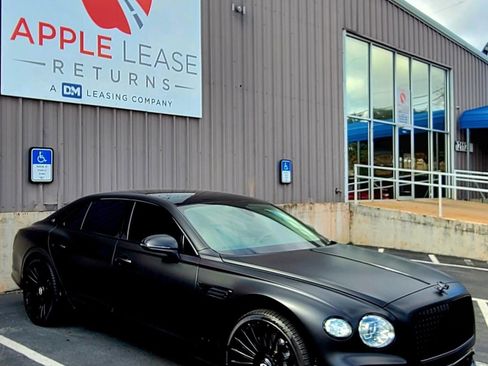 Used 2020 Bentley Flying Spur W12 image 3