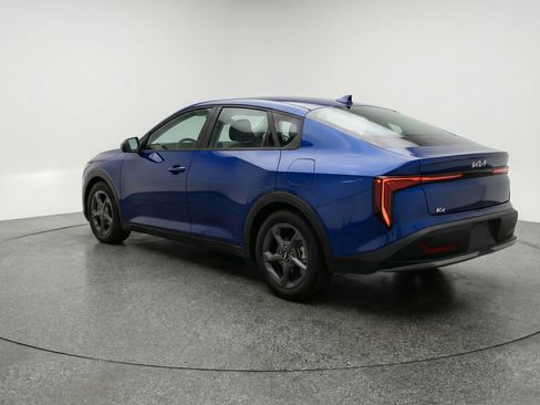 Used 2025 Kia K4 LXS image 6