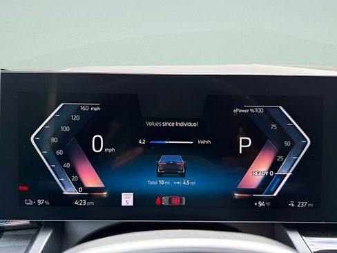 New 2027 BMW i5 eDrive40 w/ Premium Package RWD image 14