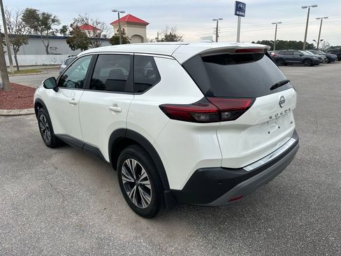 Used 2023 Nissan Rogue SV image 8