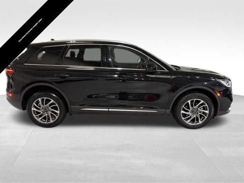 Certified 2022 Lincoln Corsair AWD w/ Equipment Group 101A image 9