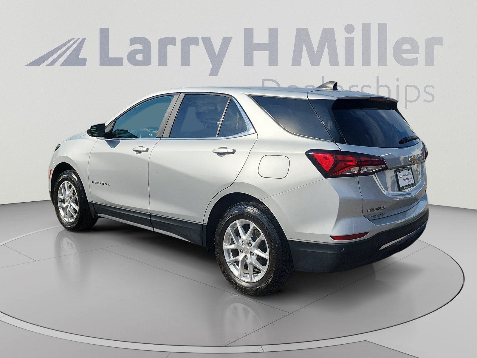 Used 2022 Chevrolet Equinox LT AWD/4WD image 3
