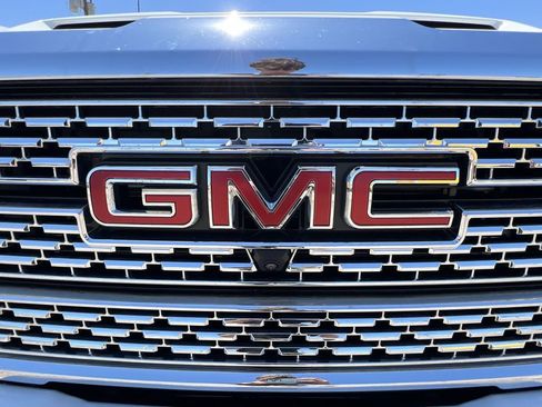 Certified 2023 GMC Sierra 3500 Denali w/ Denali Ultimate Package image 32