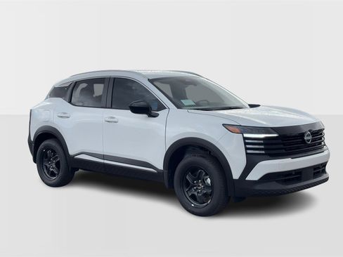 New 2026 Nissan Kicks SV image 9