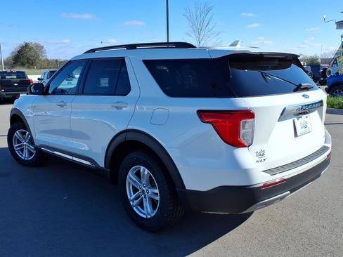 Certified 2023 Ford Explorer XLT w/ Equipment Group 202A image 5