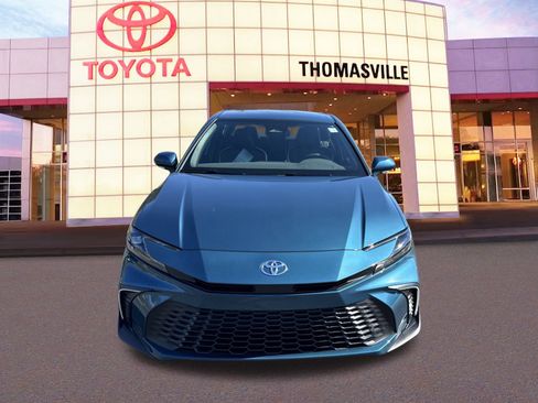 New 2026 Toyota Camry SE image 2