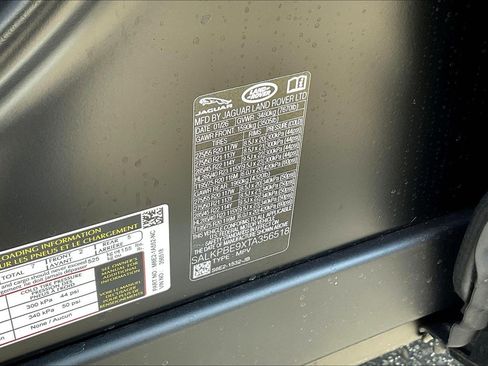 New 2026 Land Rover Range Rover Long Wheelbase SE image 13