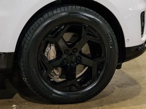 Used 2019 Land Rover Range Rover Sport HSE image 21