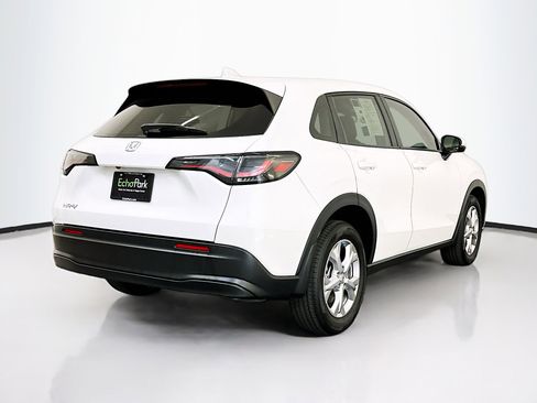 Used 2023 Honda HR-V LX image 9