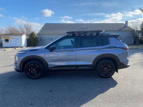 New 2026 Mitsubishi Outlander AWD image 9