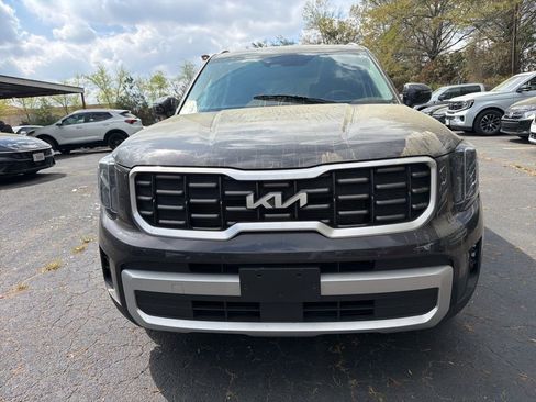Used 2025 Kia Telluride S image 2