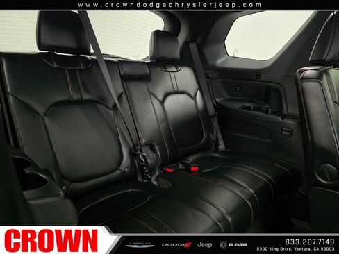 Used 2025 Honda Pilot TrailSport image 13