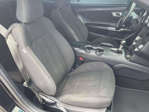 Used 2020 Ford Mustang Coupe w/ Black Accent Package RWD image 26