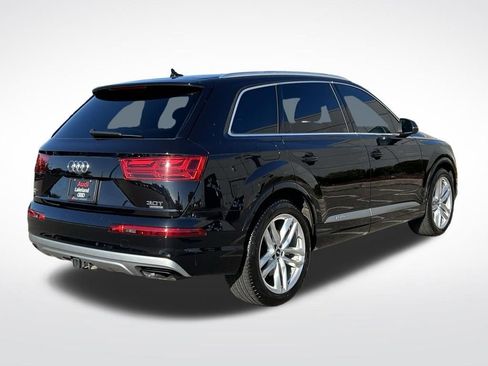 Used 2018 Audi Q7 3.0T Prestige AWD/4WD image 5