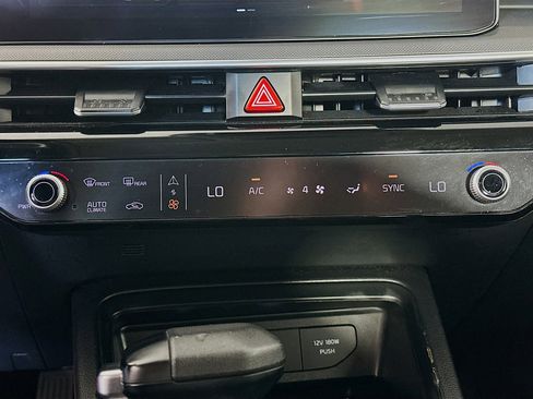 Used 2025 Kia K5 LXS image 23