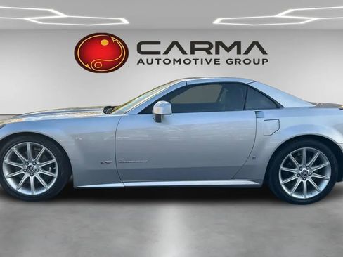 Used 2006 Cadillac XLR V RWD image 2