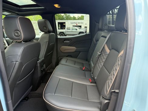 New 2026 GMC Canyon Denali AWD/4WD image 16