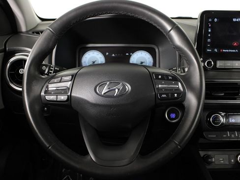 Certified 2022 Hyundai Kona Limited FWD image 10