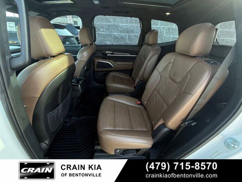 Used 2020 Kia Telluride SX w/ SX Prestige Package image 26