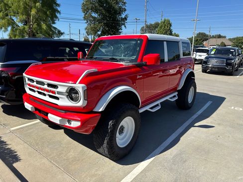 Used 2023 Ford Bronco 4-Door AWD/4WD image 1