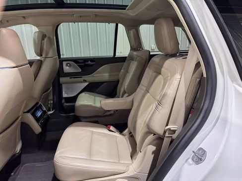 Used 2021 Lincoln Aviator Reserve w/ Equipment Group 202A AWD/4WD image 22