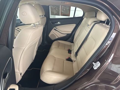 Used 2017 Mercedes-Benz GLA 250 4MATIC image 22