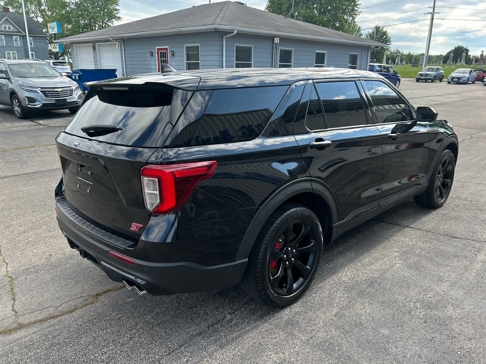 Used 2022 Ford Explorer ST w/ ST Street Pack AWD/4WD image 5