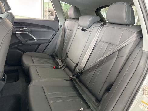 New 2025 Audi Q5 Premium image 10