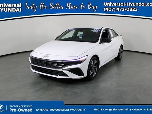 Certified 2025 Hyundai Elantra SEL image 1