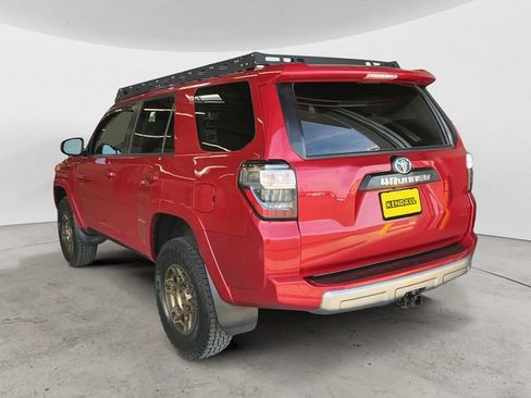 Used 2021 Toyota 4Runner TRD Off-Road AWD/4WD image 7