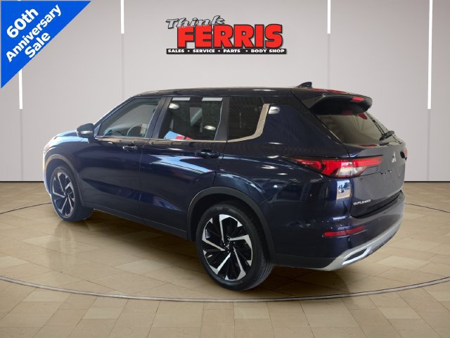 Used 2024 Mitsubishi Outlander SE AWD/4WD image 7