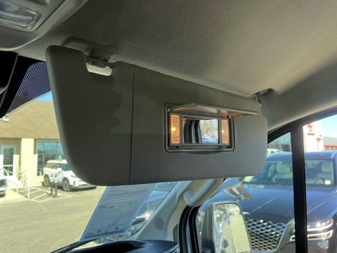 Used 2023 Ford Transit 350 XLT image 34