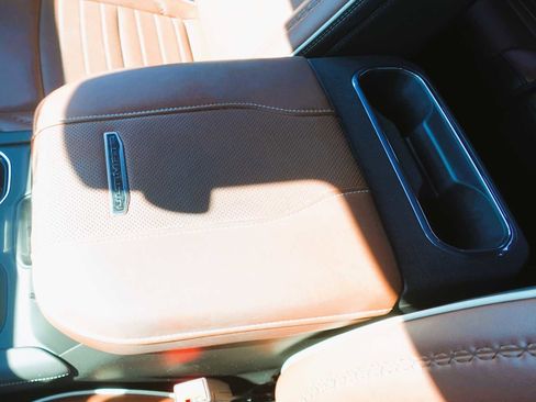 Used 2024 GMC Sierra 2500 Denali Ultimate image 26