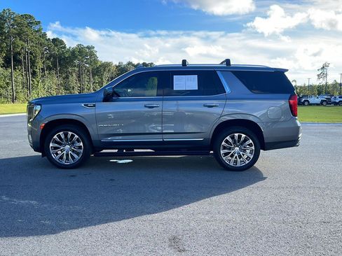 Used 2021 GMC Yukon Denali w/ Denali Premium Package AWD/4WD image 4