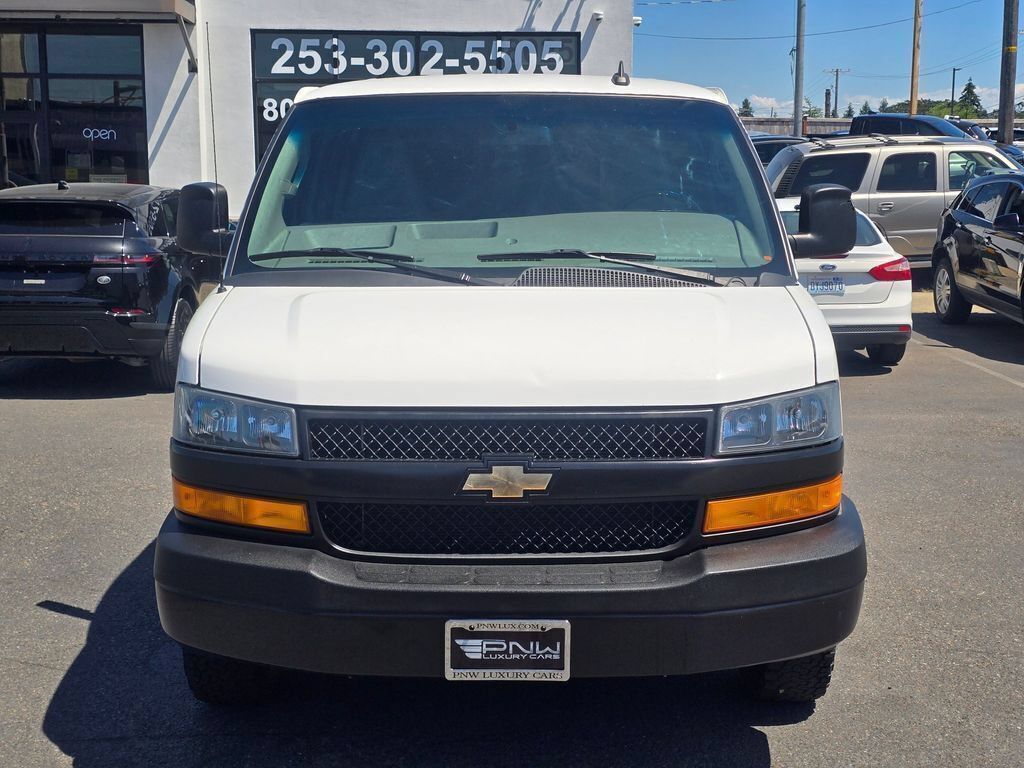 Used 2023 Chevrolet Express 2500 w/ Driver Convenience Package RWD image 3