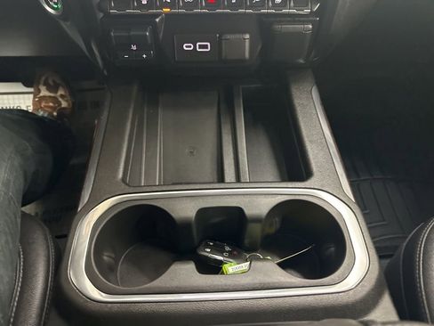 Certified 2023 GMC Sierra 3500 SLT w/ SLT Premium Package image 44