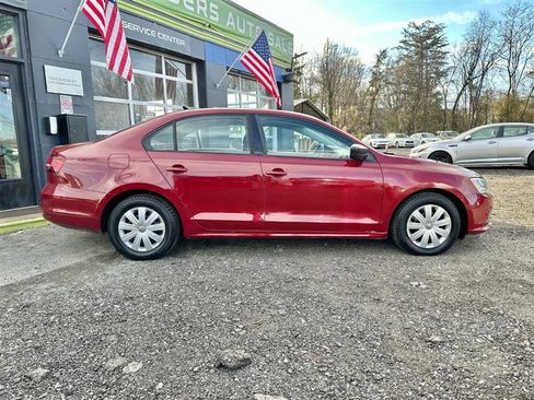 Used 2016 Volkswagen Jetta S image 5