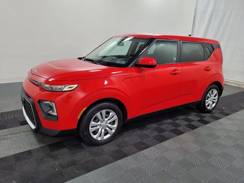 Used 2020 Kia Soul LX FWD image 2