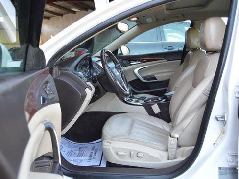 Used 2016 Buick Regal Premium w/ Driver Confidence Package #1 image 39