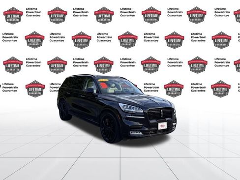 Used 2023 Lincoln Aviator Black Label w/ Jet Package image 9