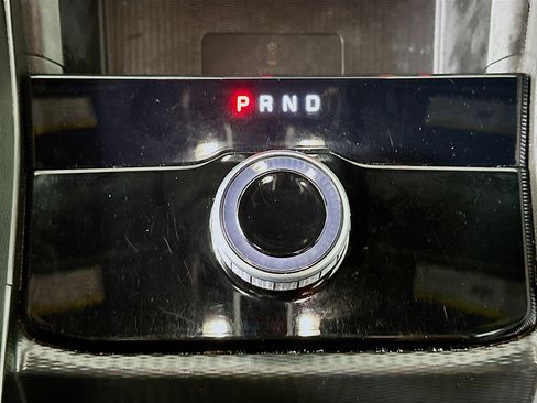 Used 2024 Jeep Grand Cherokee L Altitude image 23