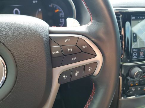 Used 2021 Jeep Grand Cherokee Trailhawk w/ Premium Lighting Group AWD/4WD image 22