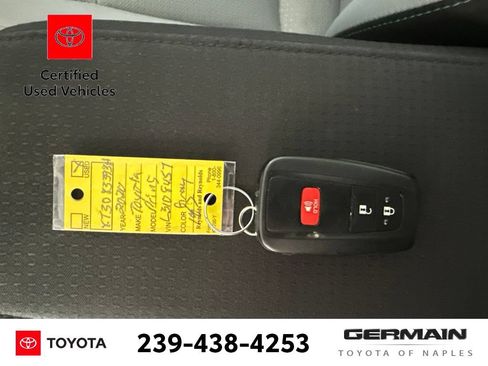 Used 2020 Toyota Prius LE FWD image 20