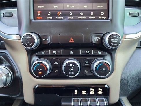 Used 2021 RAM 1500 Laramie image 24