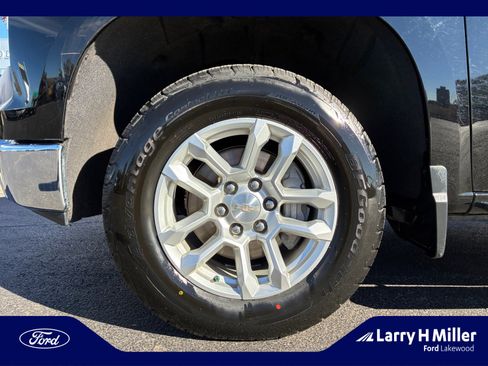 Used 2022 Chevrolet Silverado 1500 LT image 26