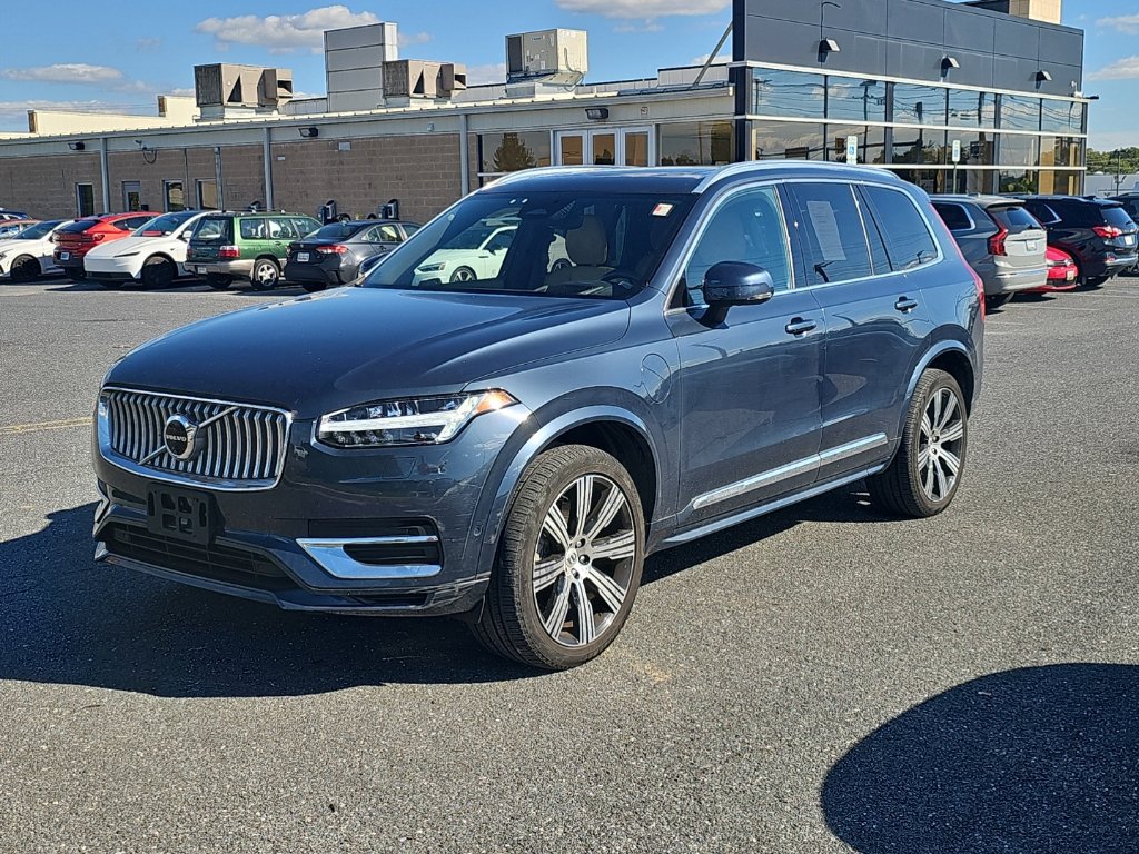 Used 2024 Volvo XC90 T8 Ultimate w/ Protection Package Premier AWD/4WD image 16